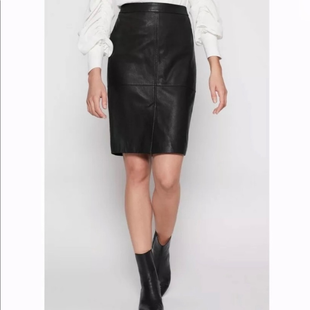 Joie Navi Leather Pencil Skirt in Caviar (Black) Size 4